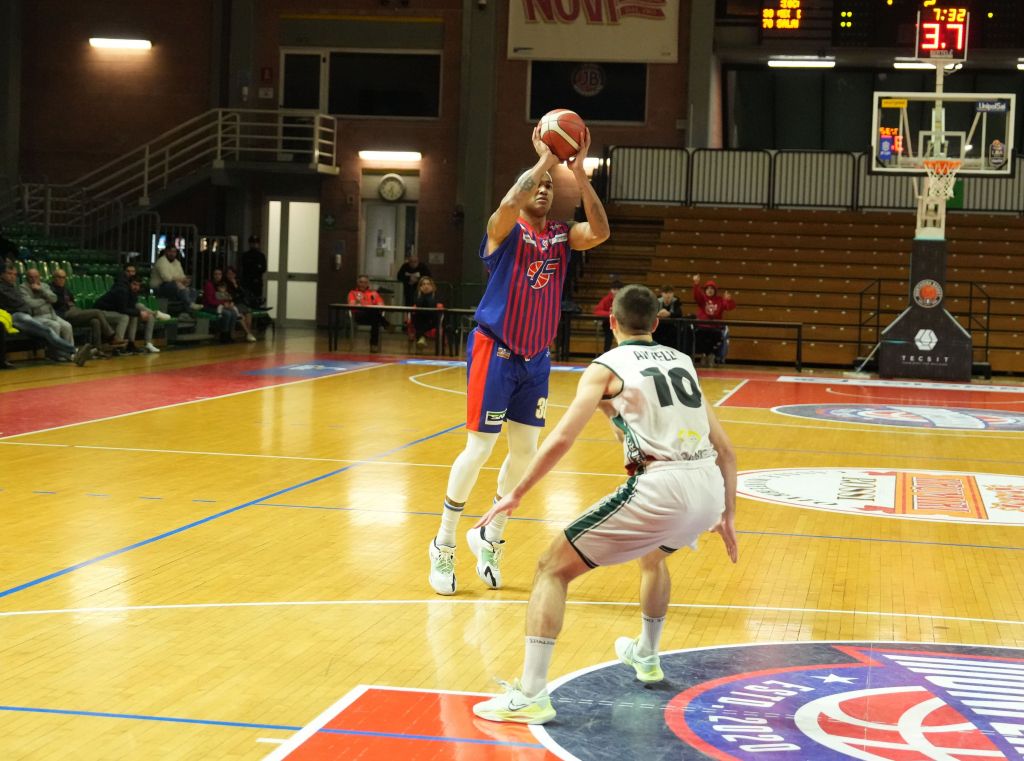 A Pavia la Junior è beffata all'ultimo secondo: 75-73 per la Riso Scotti